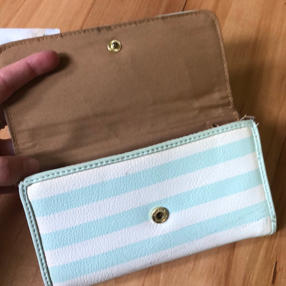 Wallet - Picture 6 of 7